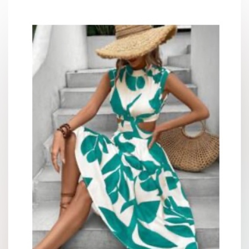 Elegant Green Leaf Print Dress